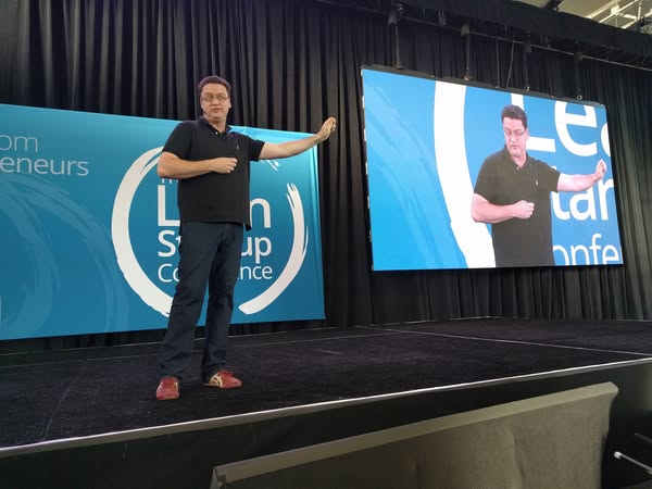 Honoring Tomer Sharon: A Pioneer in UX and Design