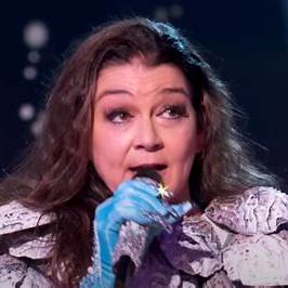 Gretchen Wilson Accident; Why Was Gretchen Wilson In a Wheelchair, What Happened?